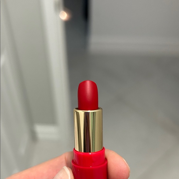 Valentino Rosso Satin Lip Color 22R Red Mini - Picture 5 of 7